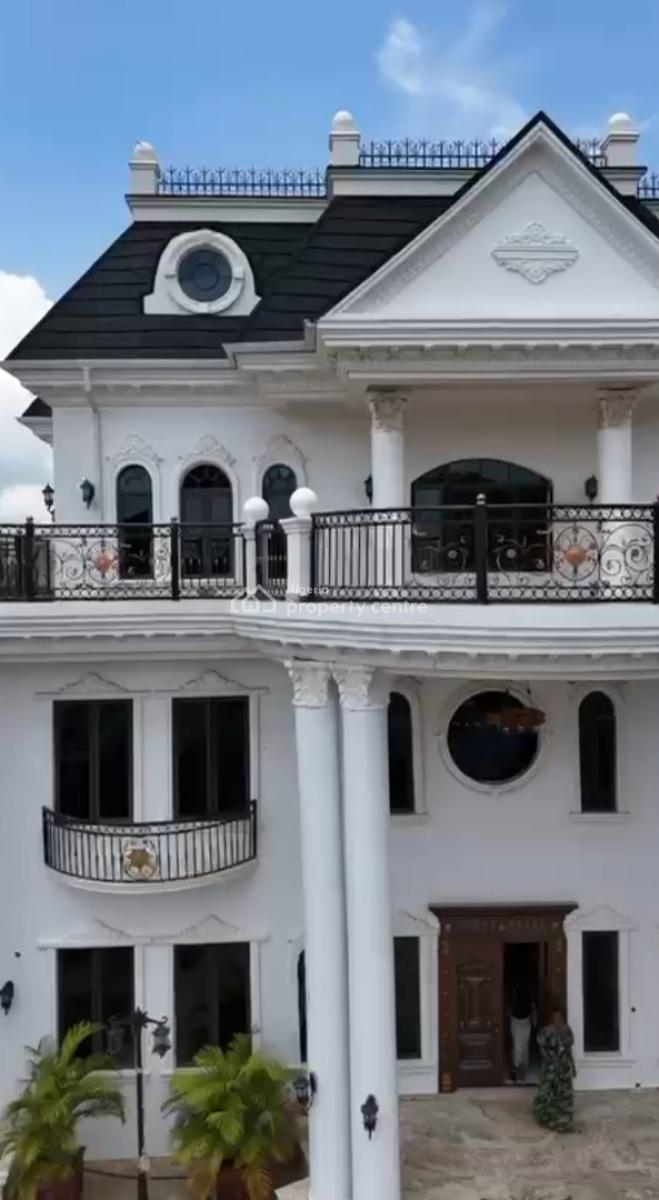 Luxury Hilltop 6 Bedroom+ 2 Sitting Room Mansion, Guzape Main, Guzape District, Abuja, House for Sale