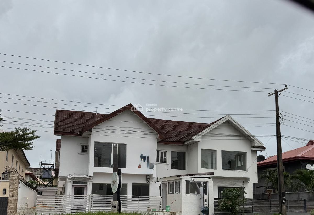4 Bedroom Semi Detached Back Building, Lekki Phase 1, Lekki, Lagos, Commercial Property for Rent