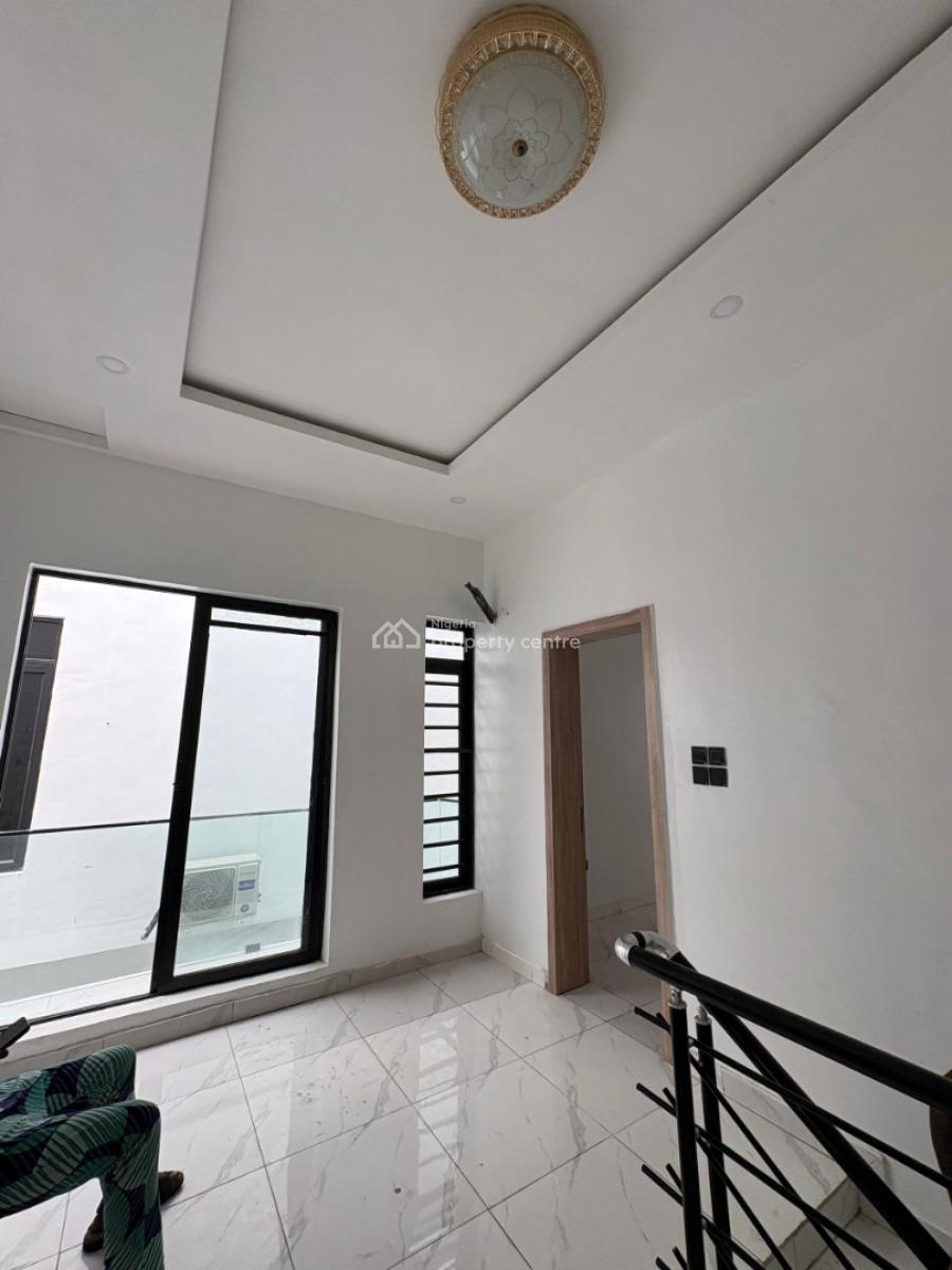 3/4 Bedroom Duplex with Massive Compound & Good Water Supply, Ikota, Lekki, Lagos, Terraced Duplex for Sale