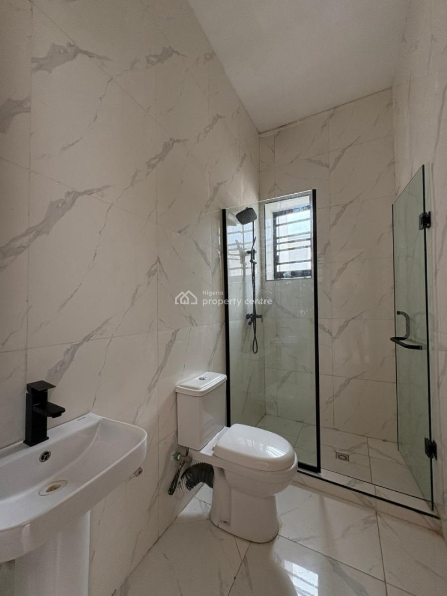 3/4 Bedroom Duplex with Massive Compound & Good Water Supply, Ikota, Lekki, Lagos, Terraced Duplex for Sale