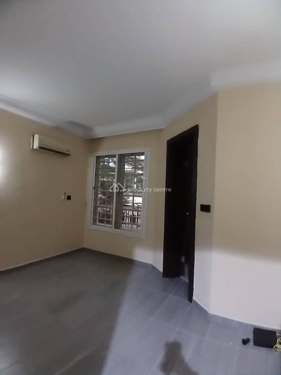 Spacious and Well Renovated Servied 3 Bedroom Flat with a Bq, Asokoro District, Abuja, Terraced Duplex for Rent