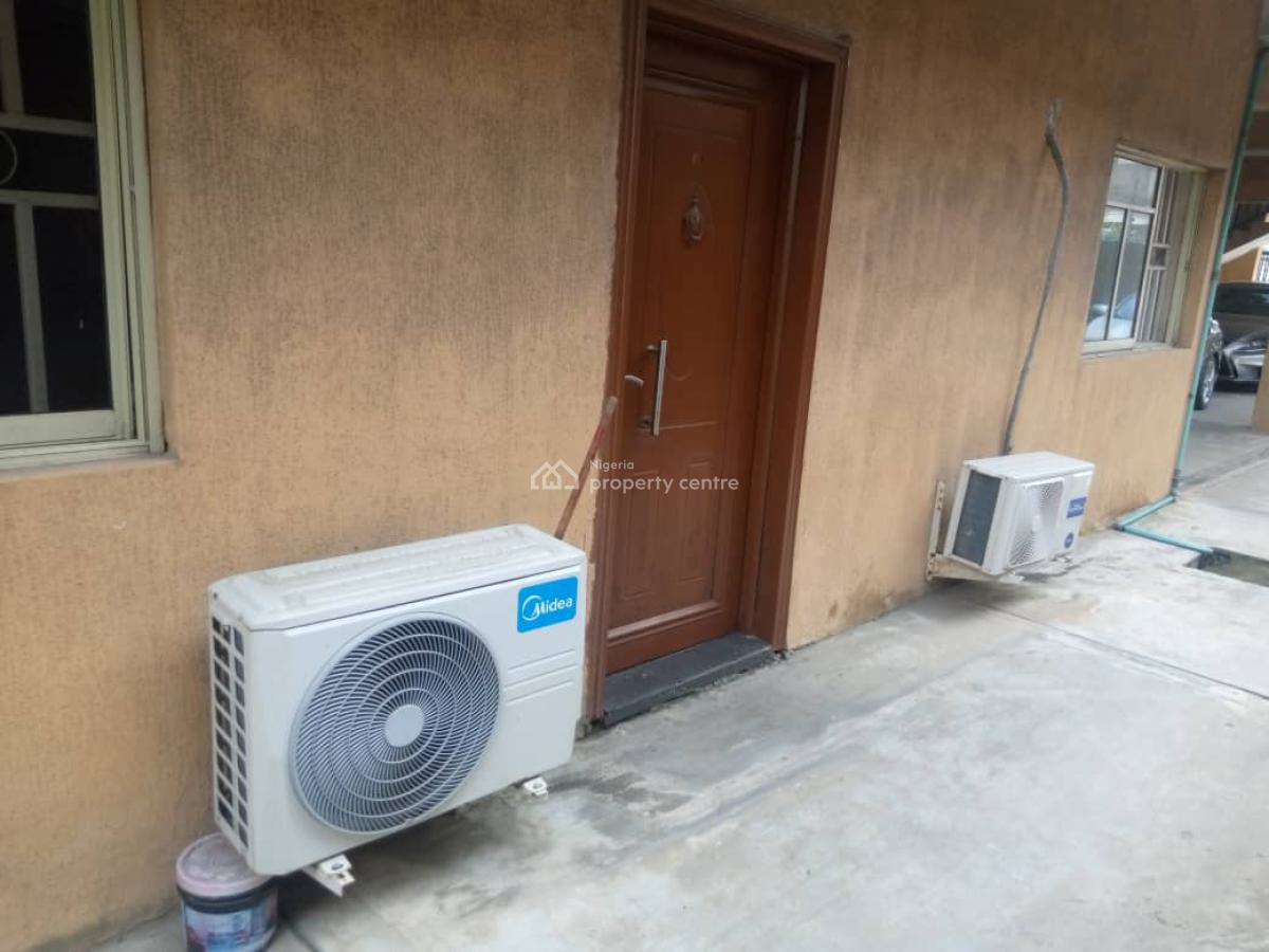 Lovely 2bedroom Flat Ground-floor with 3 Air-conditioners, Chevron Drive, Lekki, Lagos, Flat / Apartment for Rent