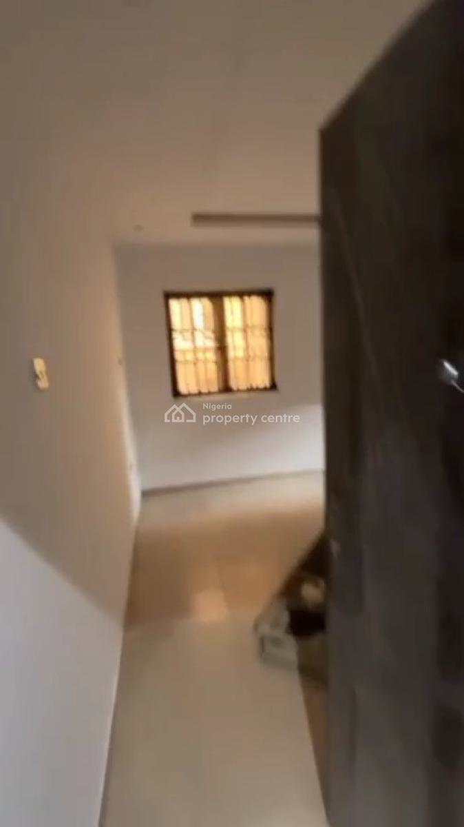 Relatively New 2bedroom Flat Apartment Available, Gra, Ogudu, Lagos, Flat / Apartment for Rent