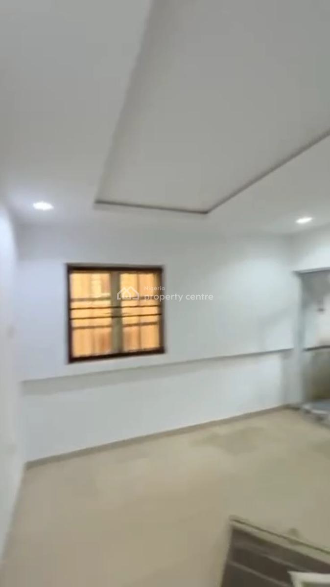 Relatively New 2bedroom Flat Apartment Available, Gra, Ogudu, Lagos, Flat / Apartment for Rent