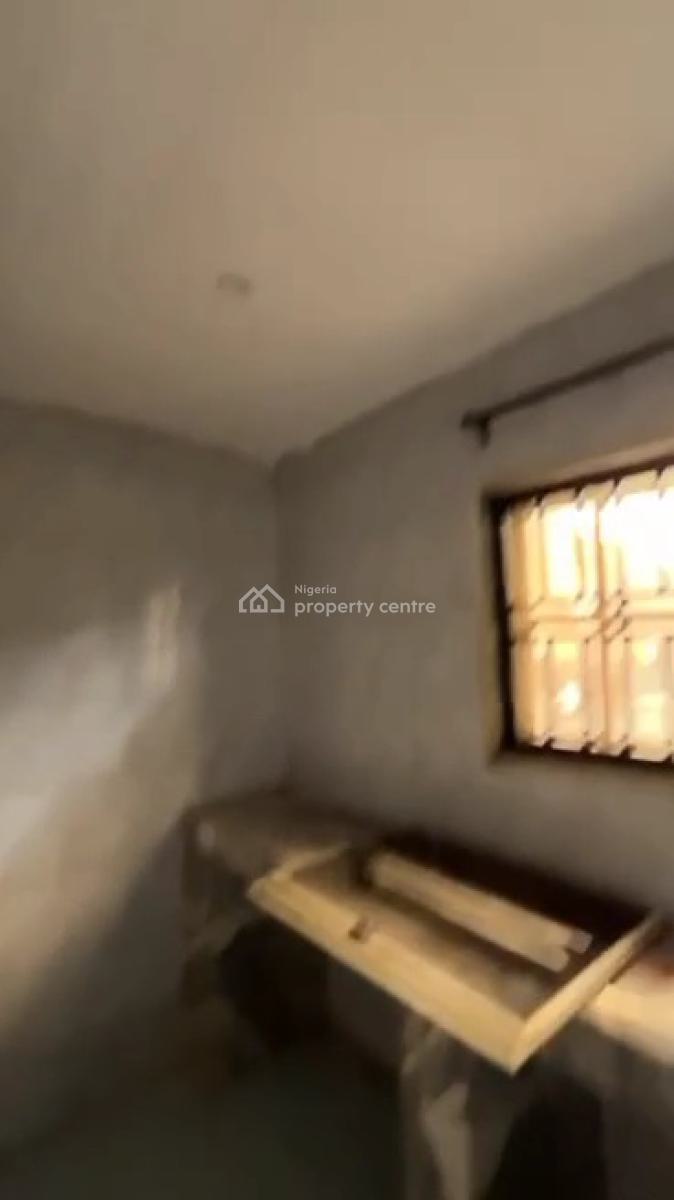 Relatively New 2bedroom Flat Apartment Available, Gra, Ogudu, Lagos, Flat / Apartment for Rent