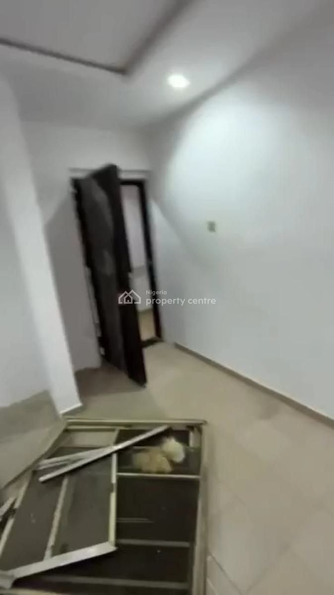 Relatively New 2bedroom Flat Apartment Available, Gra, Ogudu, Lagos, Flat / Apartment for Rent