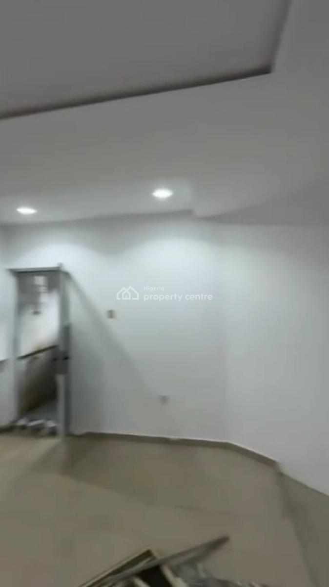 Relatively New 2bedroom Flat Apartment Available, Gra, Ogudu, Lagos, Flat / Apartment for Rent