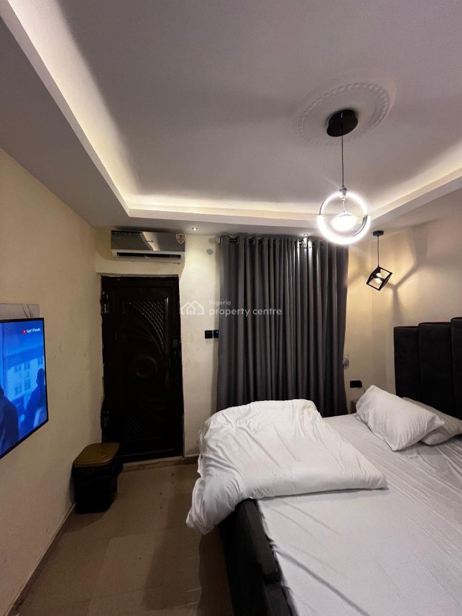 Beautiful 1 Bed Apartment in a Very Serene Location, Pedro Gbagada, Gbagada, Lagos, Self Contain (single Rooms) Short Let