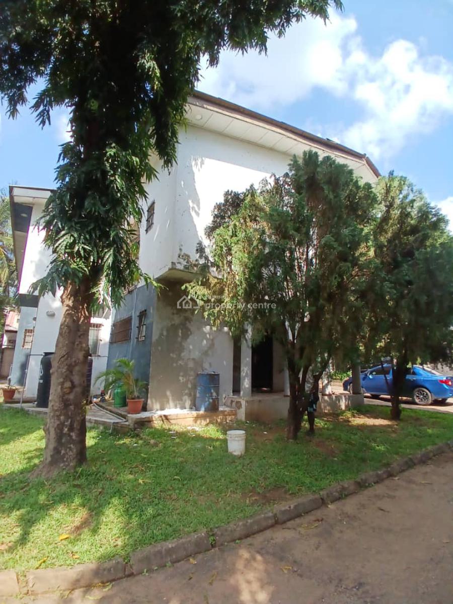 Spacious and  Renovated 1 Bedroom Flat, Asokoro District, Abuja, Flat / Apartment for Rent