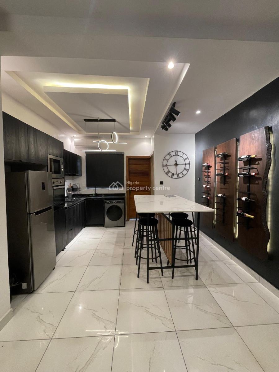 Luxury 2 Bedroom Apartment, Ilasan, Lekki, Lagos, Flat / Apartment Short Let