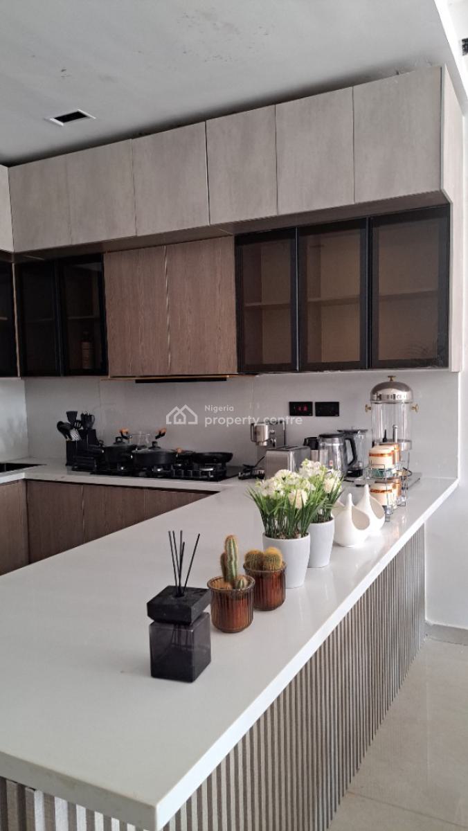 Beautifully Located Luxury 2 Bedroom Apartment, Off Freedom Way, Lekki Phase 1, Lekki, Lagos, Flat / Apartment for Sale