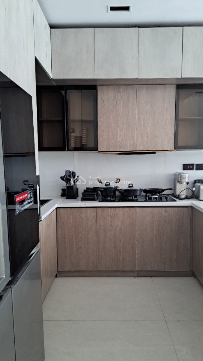 Beautifully Located Luxury 2 Bedroom Apartment, Off Freedom Way, Lekki Phase 1, Lekki, Lagos, Flat / Apartment for Sale