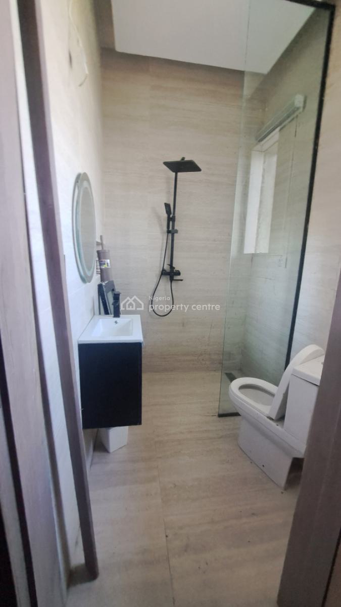 Beautifully Located Luxury 2 Bedroom Apartment, Off Freedom Way, Lekki Phase 1, Lekki, Lagos, Flat / Apartment for Sale
