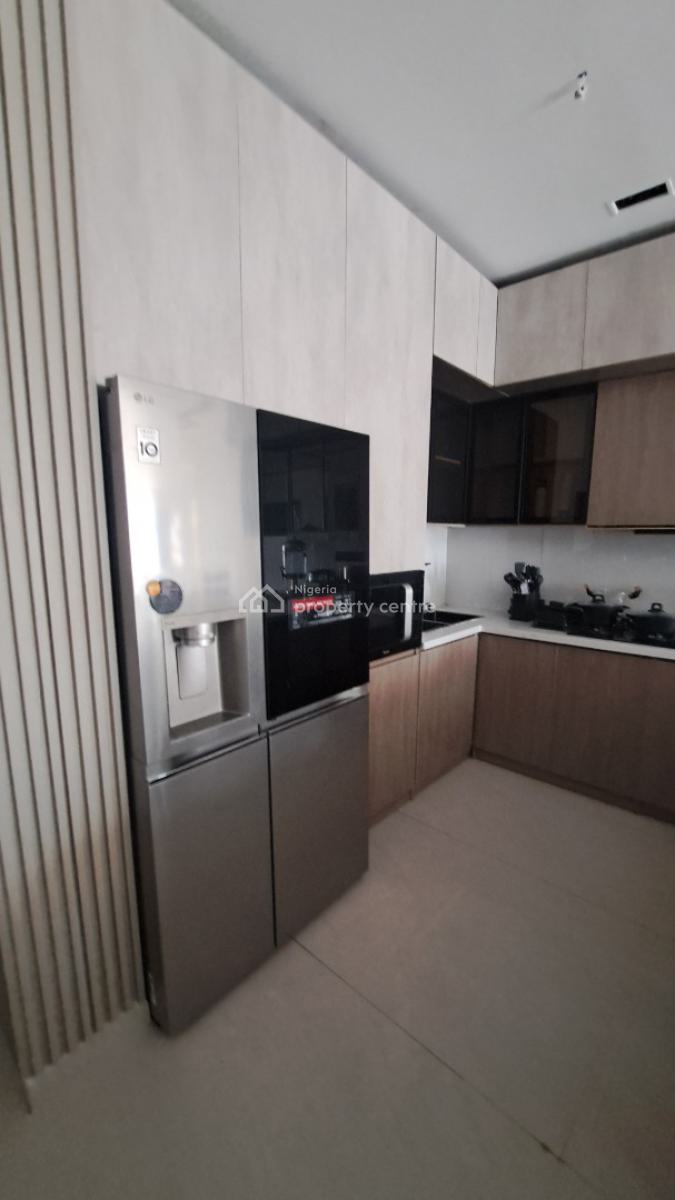 Beautifully Located Luxury 2 Bedroom Apartment, Off Freedom Way, Lekki Phase 1, Lekki, Lagos, Flat / Apartment for Sale