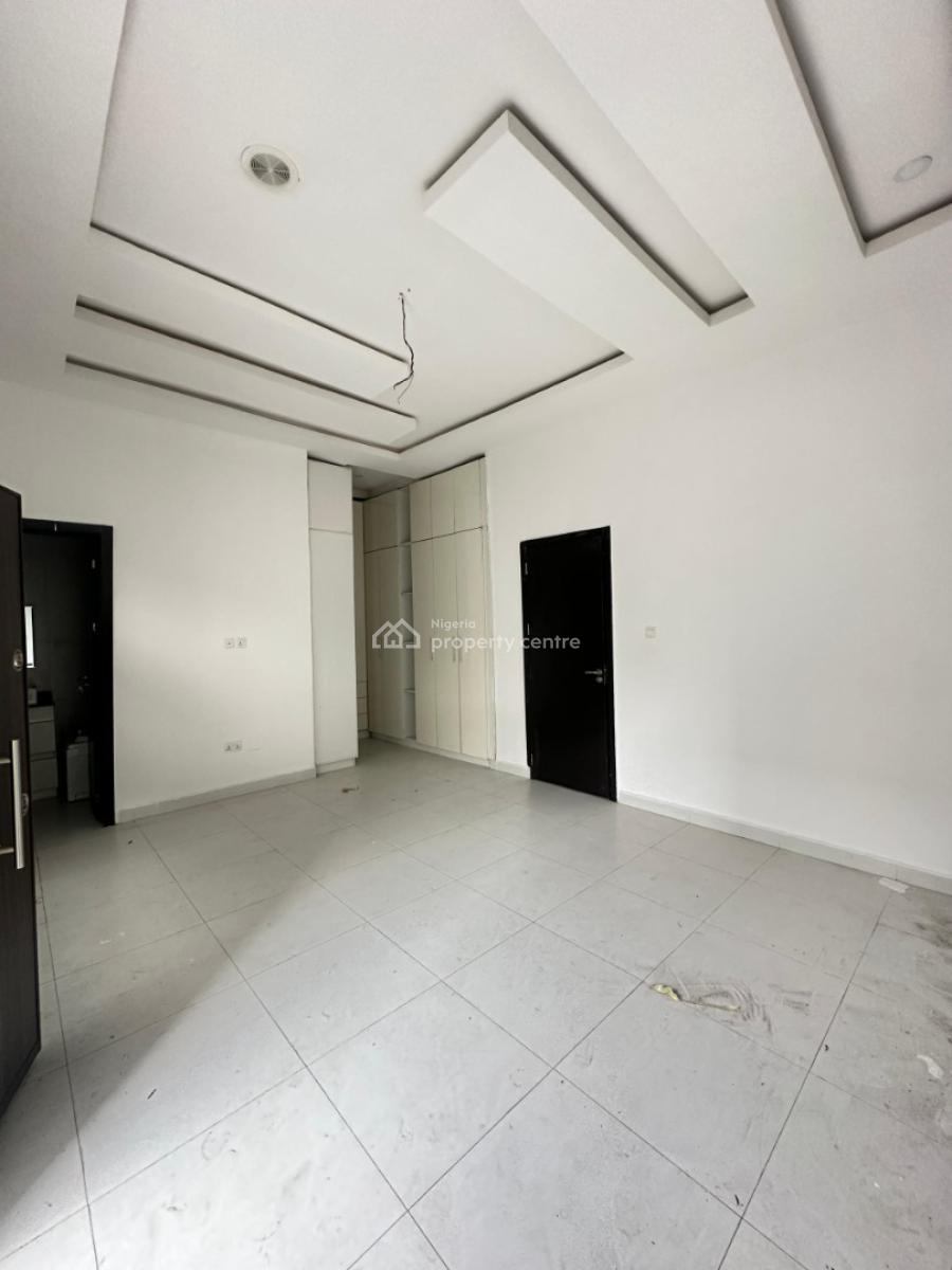 Well-built Spacious Affordable 4 Bedroom Semi-detached Duplex with Bq, Chevron Toll Gate, Lekki, Lagos, Semi-detached Duplex for Sale