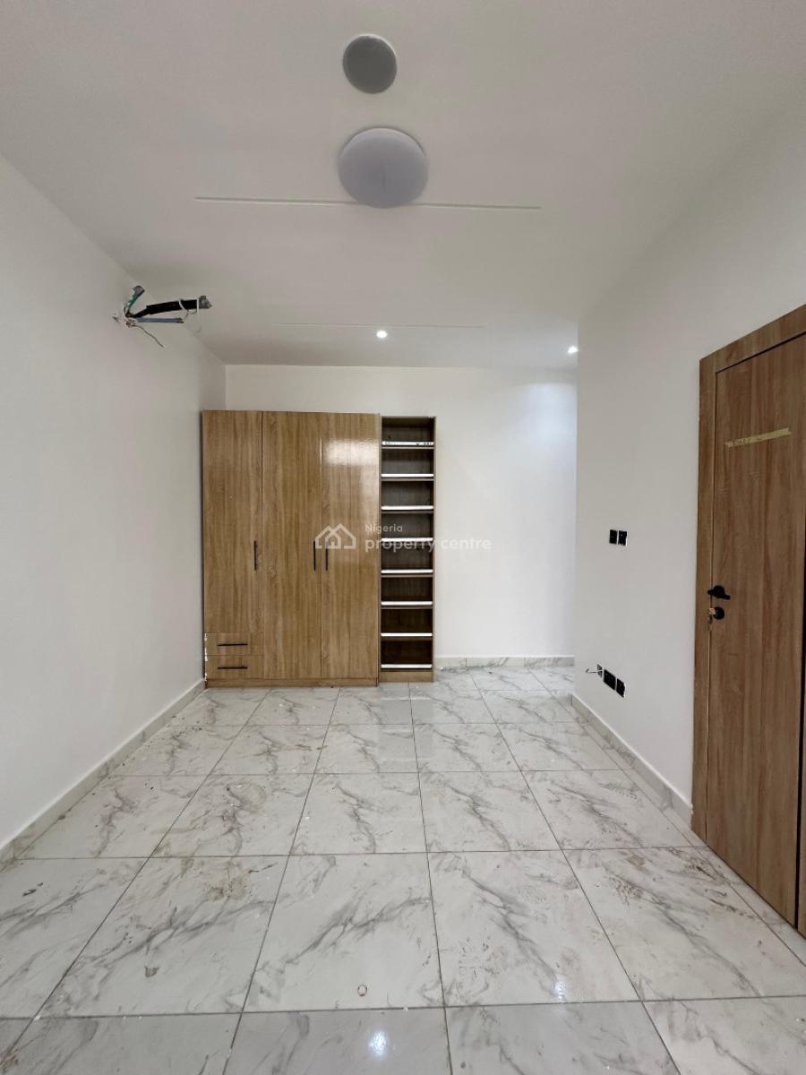 Newly Built 2bedroom Apartment with Swimming Piol &gym in Ologolo, Ologolo,lekki ,lagos ,nigeria, Ologolo, Lekki, Lagos, Flat / Apartment for Sale