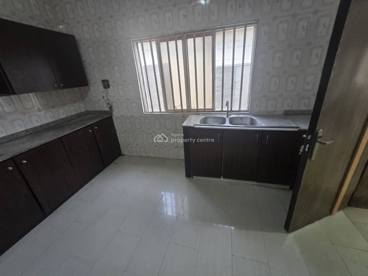 4-bedroom Terrace Duplex with 2 Rooms Bq, Off Folashbo, Lekki Phase 1, Lekki, Lagos, Terraced Duplex for Rent