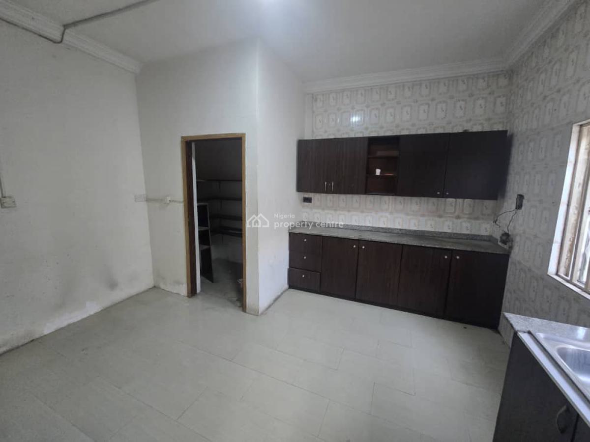 4-bedroom Terrace Duplex with 2 Rooms Bq, Off Folashbo, Lekki Phase 1, Lekki, Lagos, Terraced Duplex for Rent