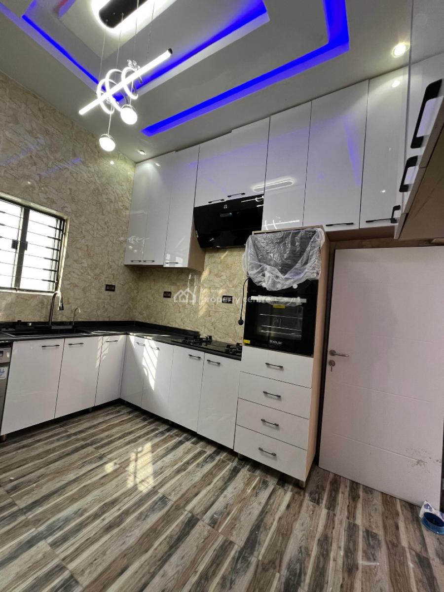 Exclusive, Amazingly Finished 3 Bedroom Bungalow + Bq, Suncity Estate Axis, Lokogoma District, Abuja, Detached Bungalow for Sale