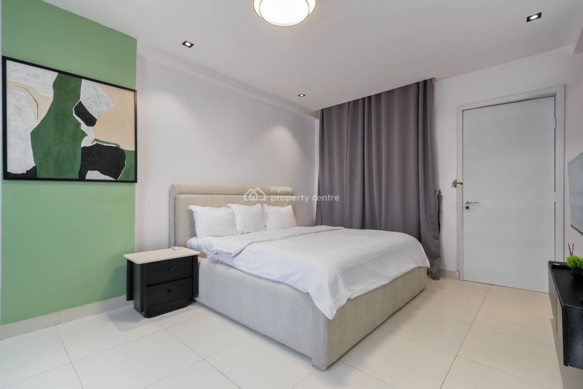 Waterfront Smart 2bedroom Maisonnette with Snooker, Richmond Pearl Estate, Lekki Phase 1, Lekki, Lagos, House Short Let