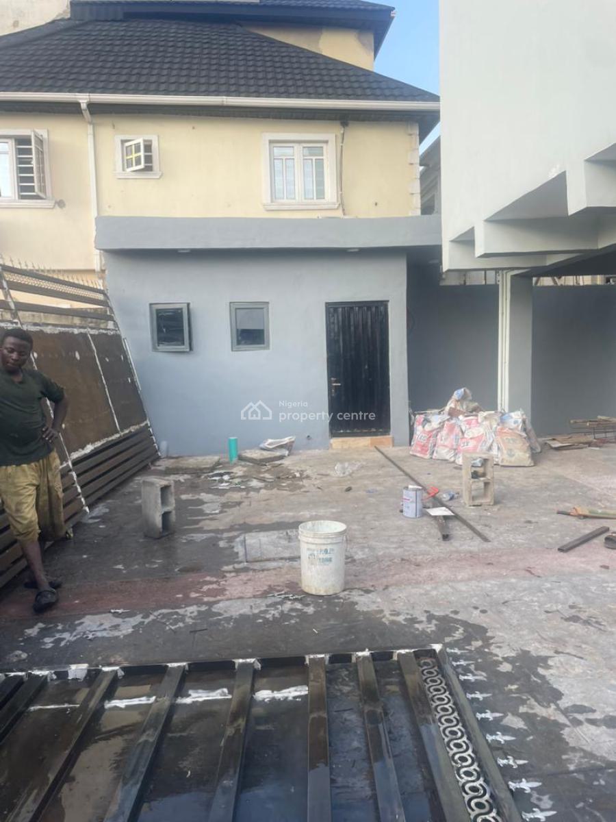 Luxurious 2 Bedroom Apartment, Gra Phase 1, Magodo, Lagos, Block of Flats for Sale