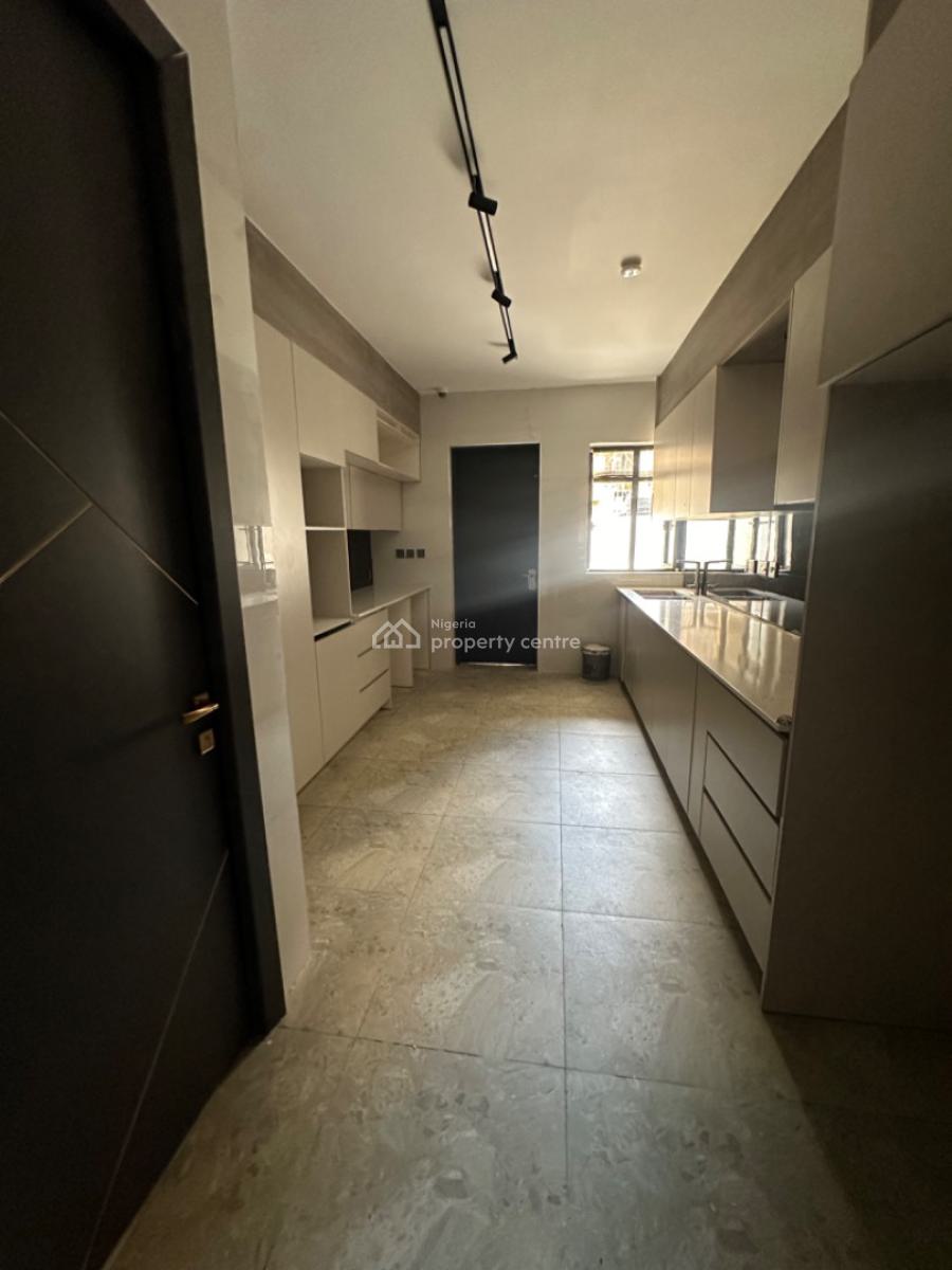Luxurious 4 Bedroom Duplex N Bq, Guzape District, Abuja, Terraced Duplex for Sale