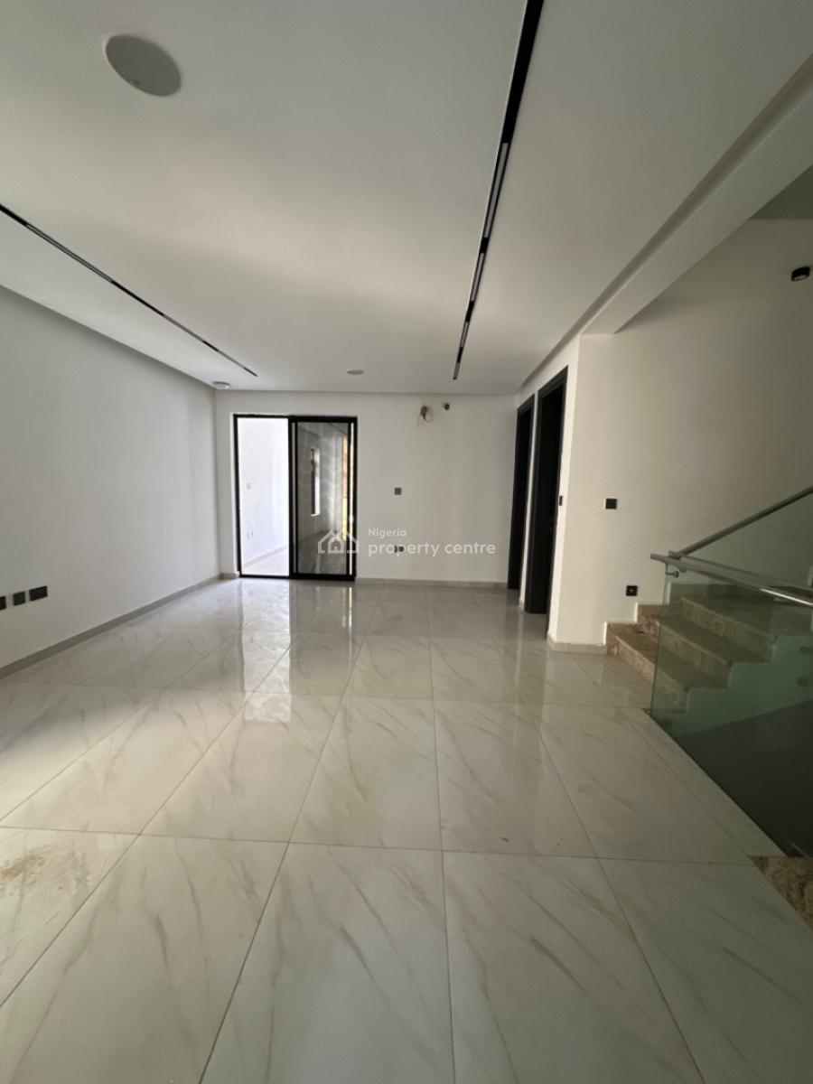 Luxurious 4 Bedroom Duplex N Bq, Guzape District, Abuja, Terraced Duplex for Sale