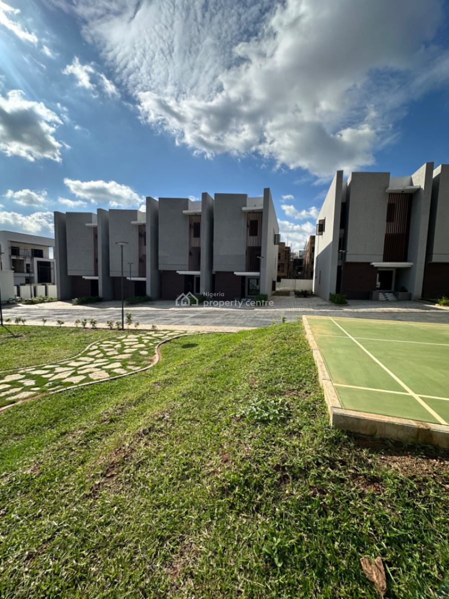 Luxurious 4 Bedroom Duplex N Bq, Guzape District, Abuja, Terraced Duplex for Sale