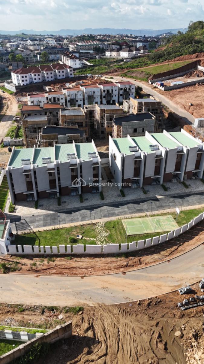 Luxurious 4 Bedroom Duplex N Bq, Guzape District, Abuja, Terraced Duplex for Sale