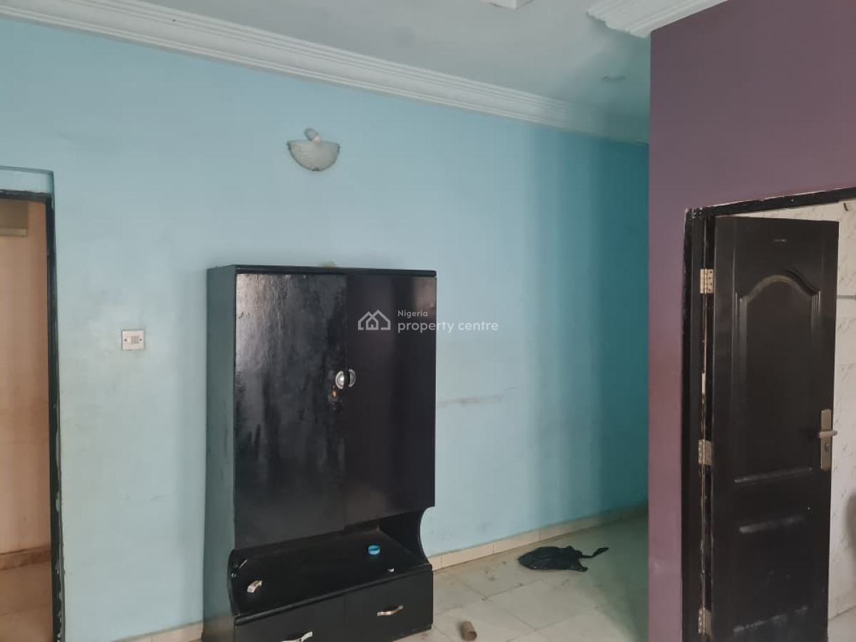 Excellent Spacious 3 Bedroom Bungalow, By Penthouse Estate, Lugbe District, Abuja, Detached Bungalow for Rent