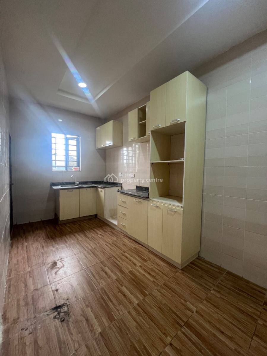 Spacious 2 Bedroom Apartment, Ogombo Estate, Ogombo, Ajah, Lagos, Flat / Apartment for Rent