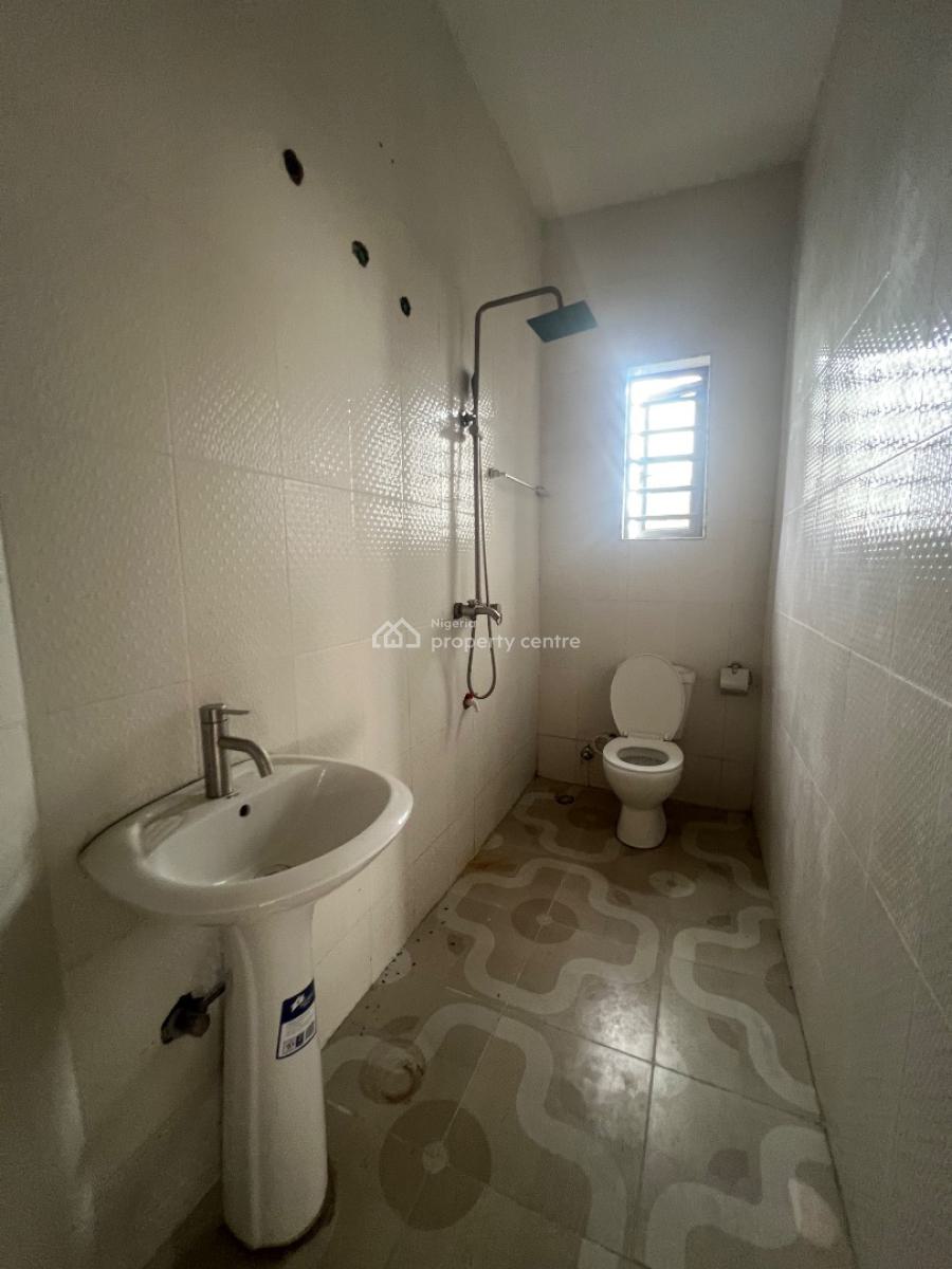 Spacious 2 Bedroom Apartment, Ogombo Estate, Ogombo, Ajah, Lagos, Flat / Apartment for Rent