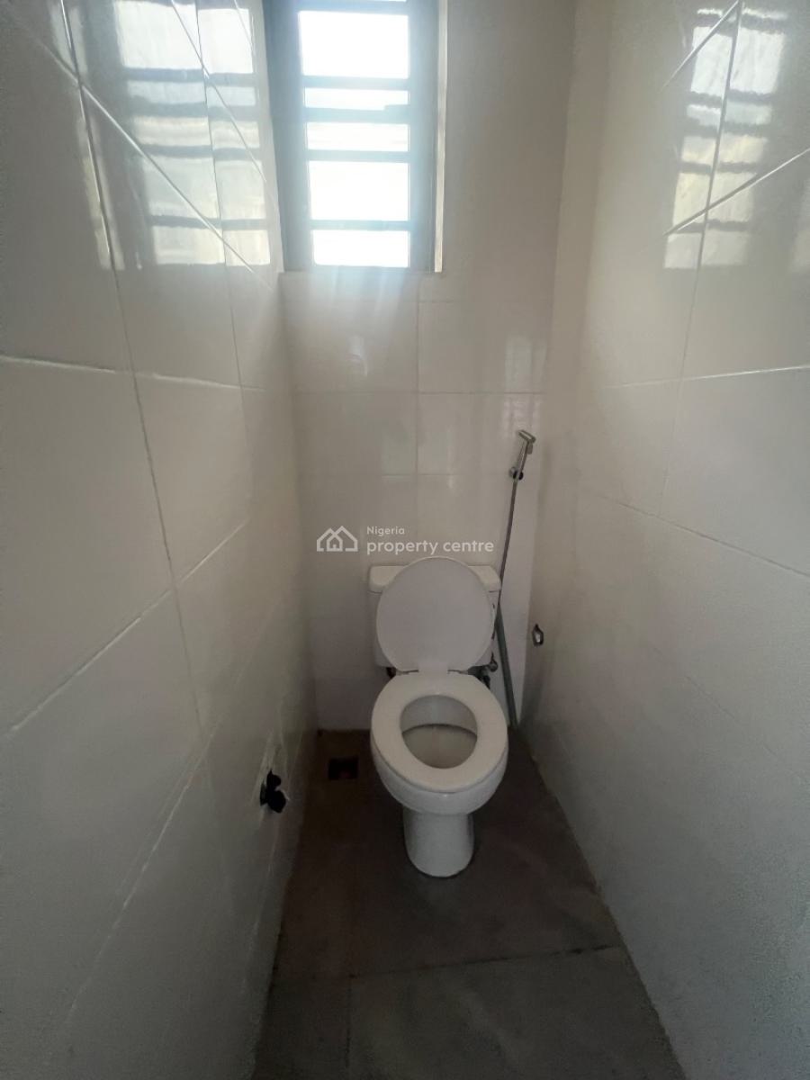 Spacious 2 Bedroom Apartment, Ogombo Estate, Ogombo, Ajah, Lagos, Flat / Apartment for Rent