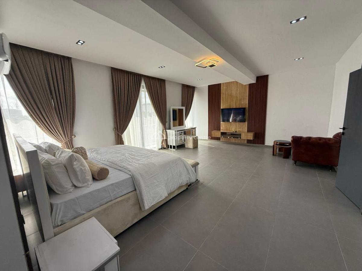 3 Spacious Bedrooms, Off Bourdillon, Ikoyi,, Ikoyi, Lagos, Flat / Apartment for Rent