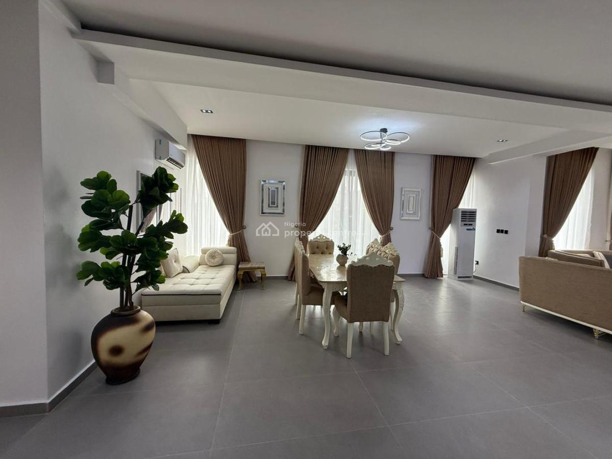 3 Spacious Bedrooms, Off Bourdillon, Ikoyi,, Ikoyi, Lagos, Flat / Apartment for Rent