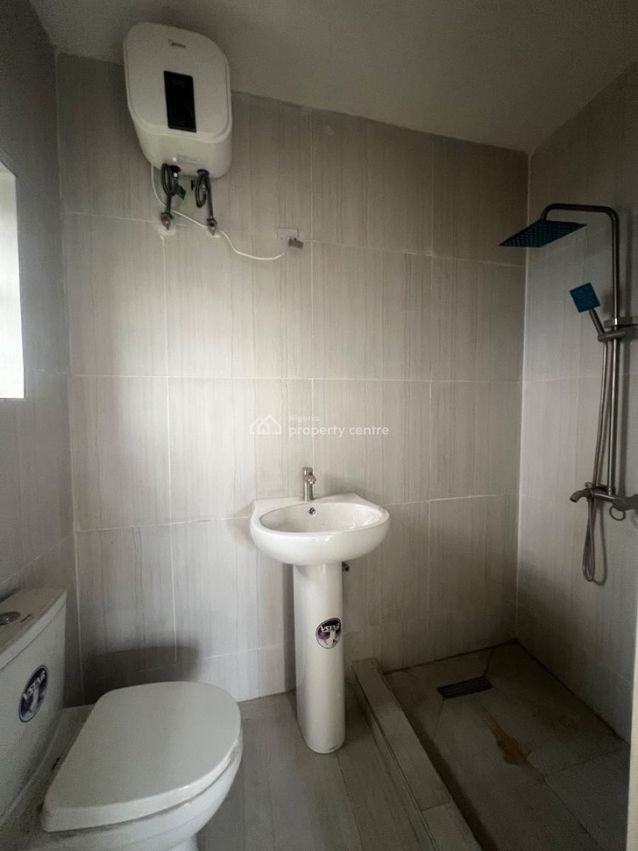 Brand New Spacious 2 Bedroom Apartment, Ogidan Estate, Sangotedo, Ajah, Lagos, Flat / Apartment for Rent