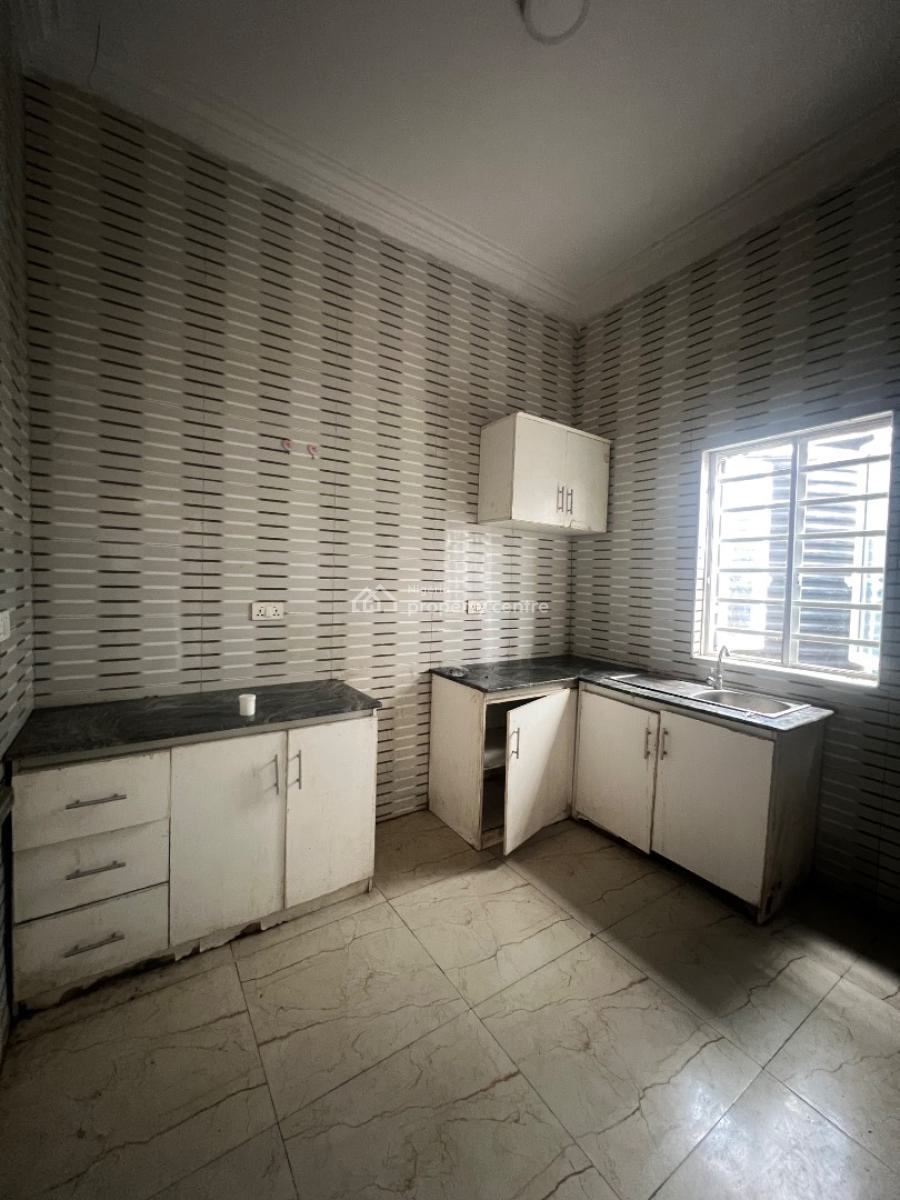 Spacious 2 Bedroom Apartment, Ogidan Estate, Sangotedo, Ajah, Lagos, Flat / Apartment for Rent