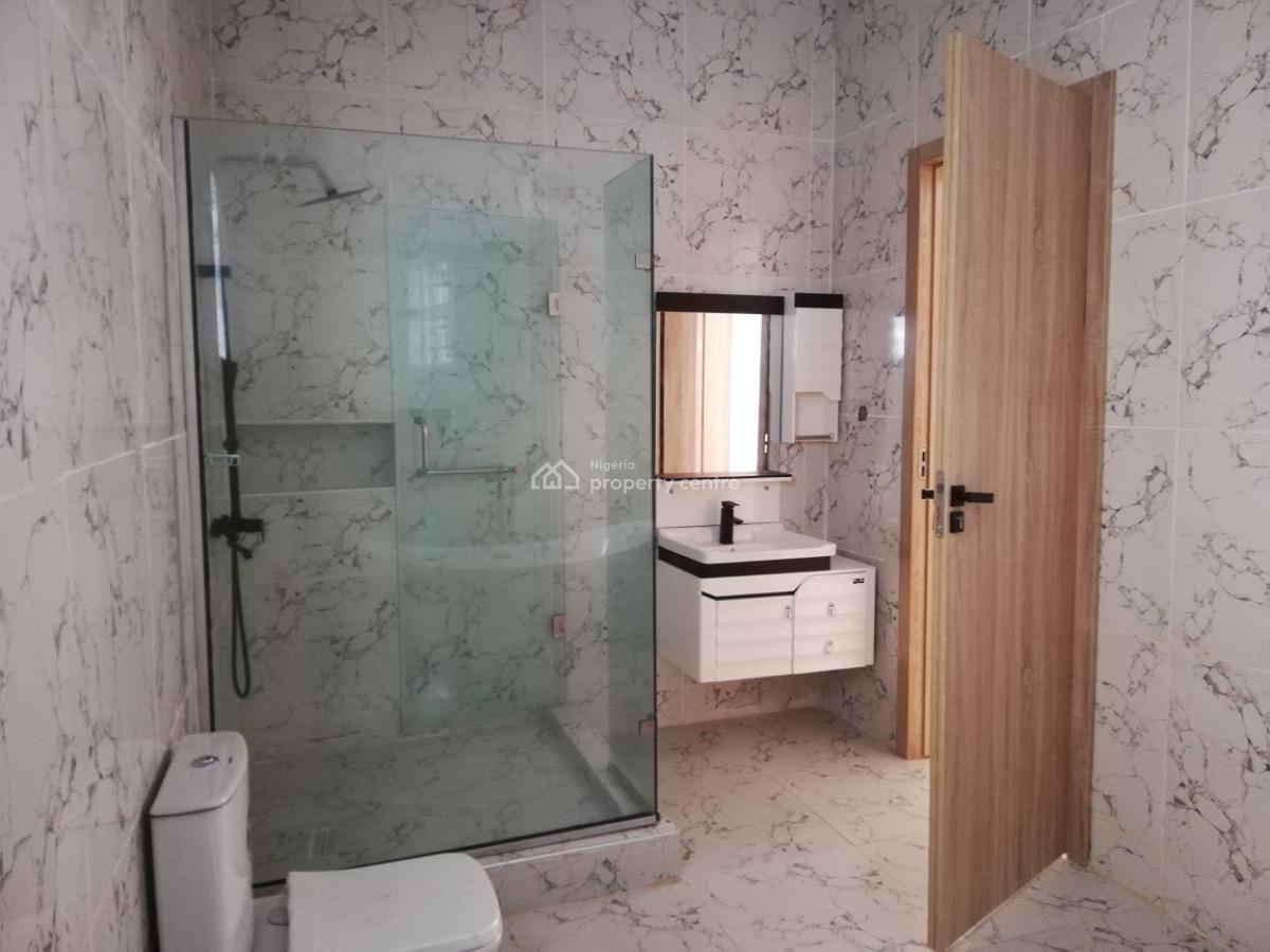 Spacious Neat and Well Maintained 4 Bedroom Terraced, Ikota Gra By By Mega Chicken, Ikota Villa, Ikota, Lekki, Lagos, Flat / Apartment for Rent