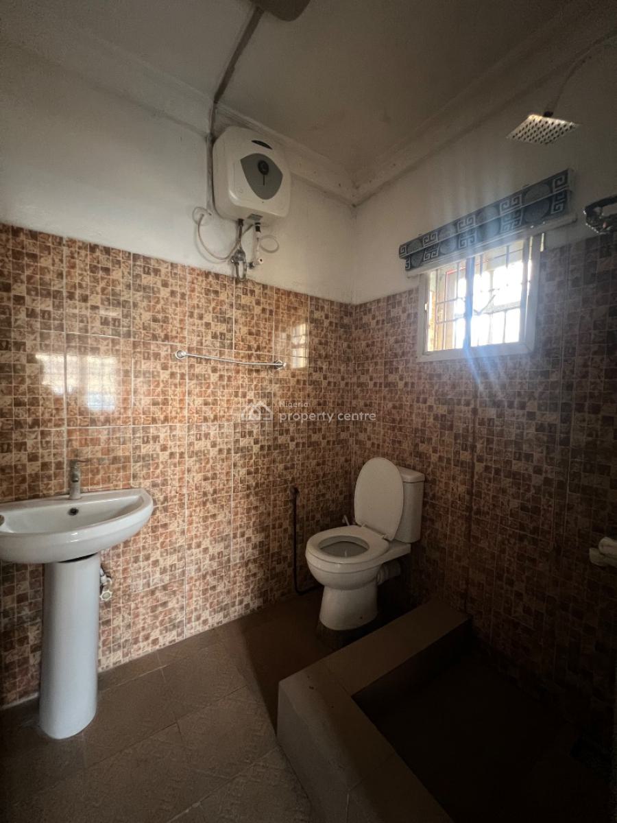 Spacious 2 Bedroom Apartment, Thomas Estate, Ajah, Lagos, Flat / Apartment for Rent