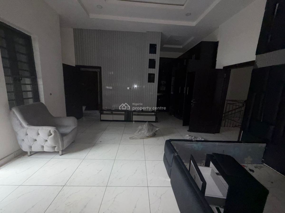 Partly Furnished Master Bedroom, Chevron, Lekki, Lagos, Self Contain (single Rooms) for Rent