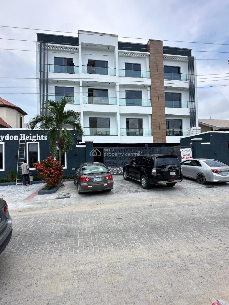 Luxury 2 & 3 Bedroom with Swimming Pool in a Serene Estate, Lekki Phase 2, Lekki, Lagos, Flat / Apartment for Sale