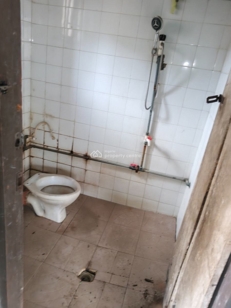 a Storey Building with Bq Its Has 2 Nos 3 Bedrooms Flat Upstairs , 4, Lasu Igando Road, Igando, Alimosho, Lagos, Block of Flats for Sale