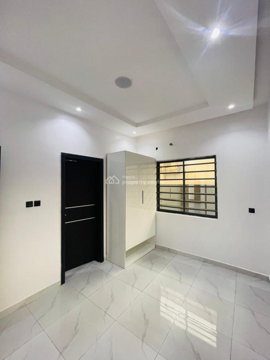 Brand New 2 Bedroom Flat Available with Quality Facility, Lekki Phase 1, Lekki, Lagos, Flat / Apartment for Sale