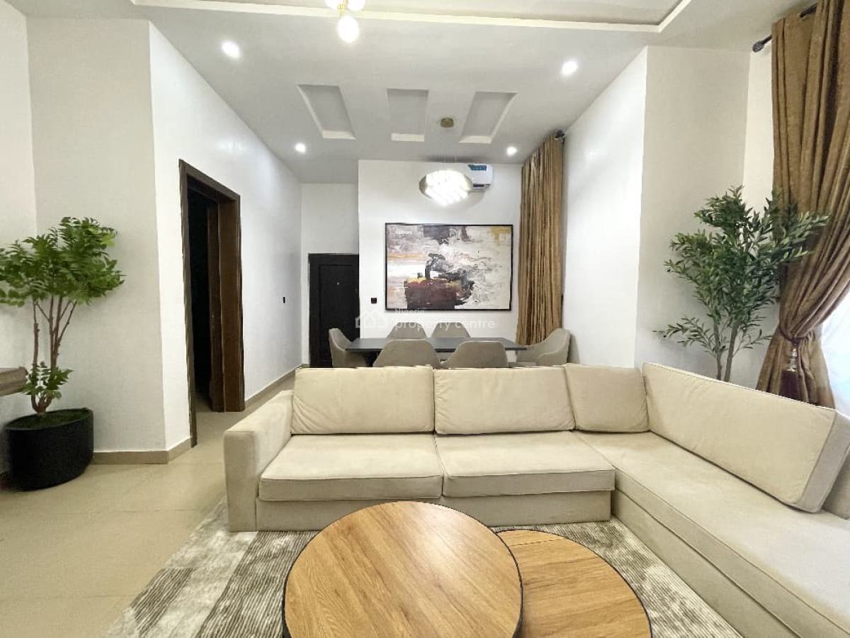 Cozy 1 Bedroom Apartment  with Swimming Pool, Mini Gym and 2 Spacious, Lekki Phase 1, Lekki, Lagos, Flat / Apartment Short Let
