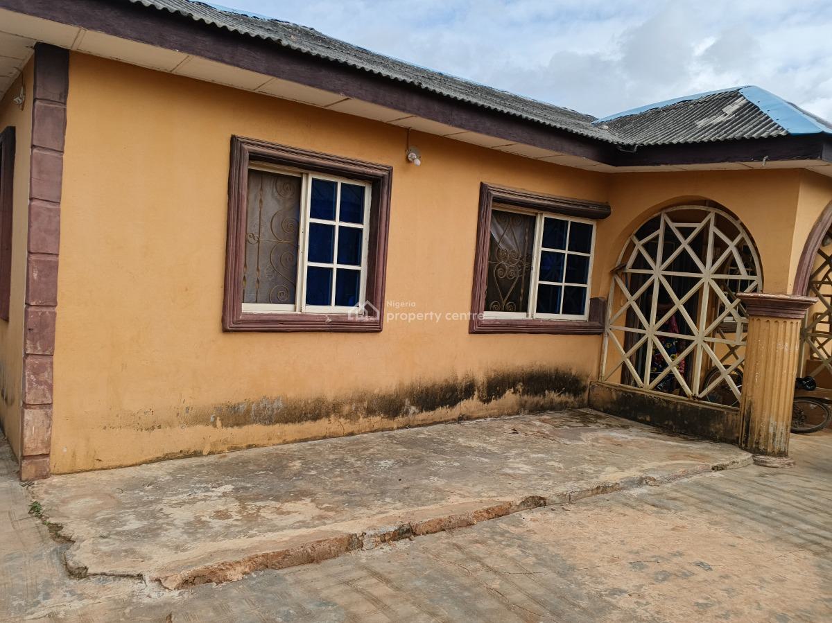 Decent 2 Bedrooms Flat, Big Sitting Room, Big Kitchen, Prepaid Meter, Close to Ayobo, Itele, Ado-odo/ota, Ogun, Flat / Apartment for Rent