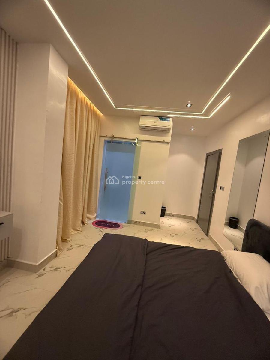 Luxurious 1 Bedroom Apartment with Snooker Table and Ps4, Lekki Phase 1, Lekki, Lagos, Flat / Apartment Short Let