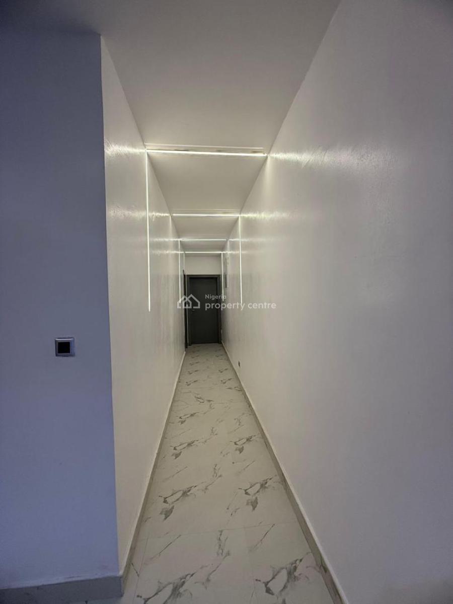 Luxurious 1 Bedroom Apartment with Snooker Table and Ps4, Lekki Phase 1, Lekki, Lagos, Flat / Apartment Short Let