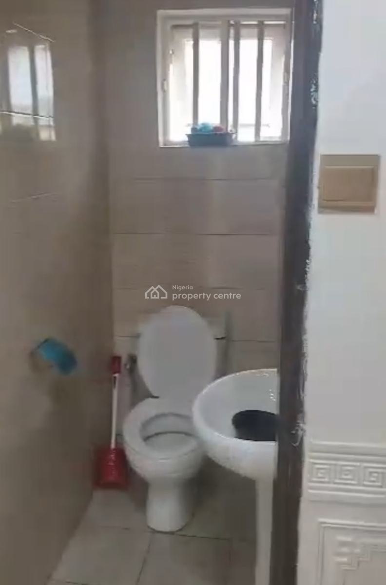 Clean 2 Bedroom Flat, 1st Floor, Secure Environment, By Vio, Mabushi, Abuja, Flat / Apartment for Rent
