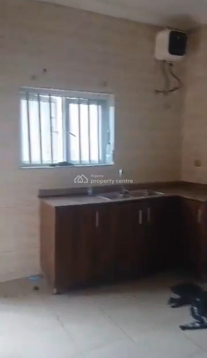 Clean 2 Bedroom Flat, 1st Floor, Secure Environment, By Vio, Mabushi, Abuja, Flat / Apartment for Rent