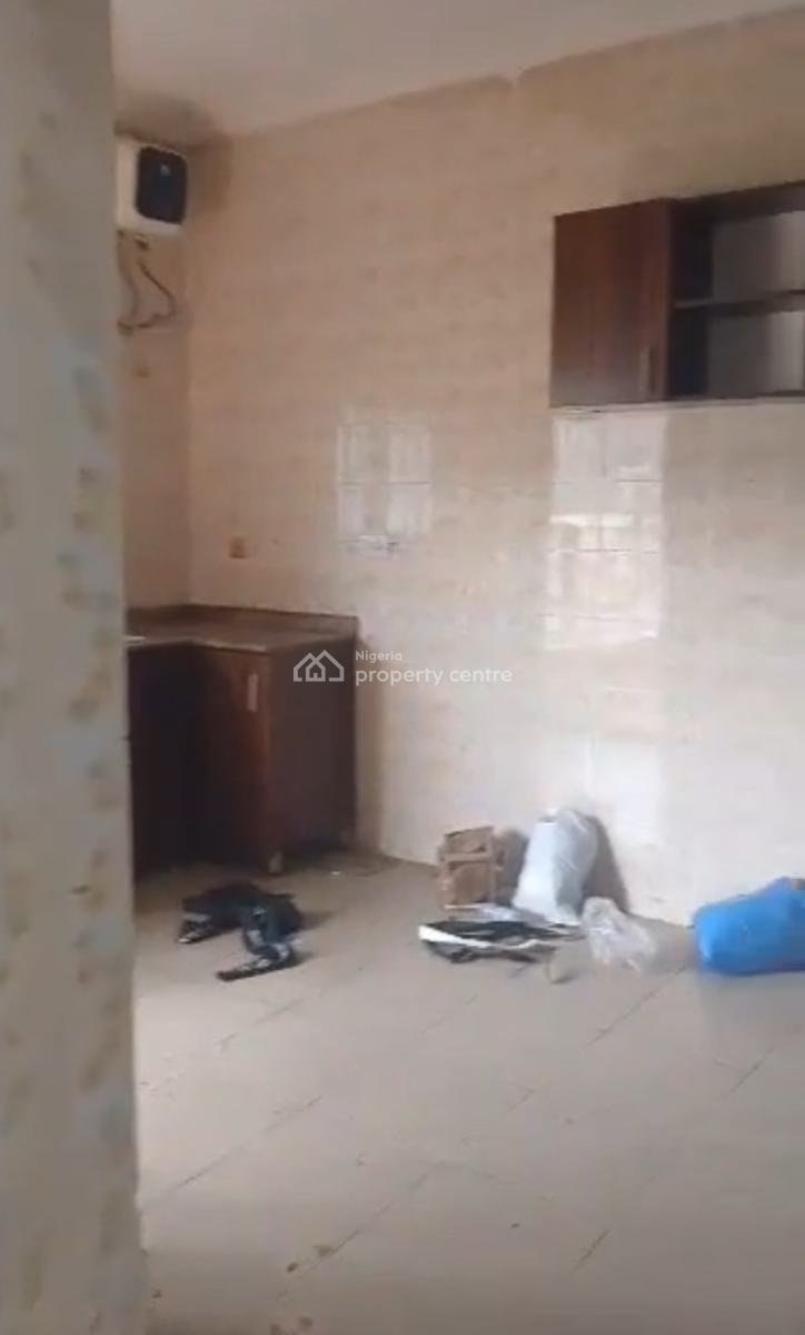 Clean 2 Bedroom Flat, 1st Floor, Secure Environment, By Vio, Mabushi, Abuja, Flat / Apartment for Rent